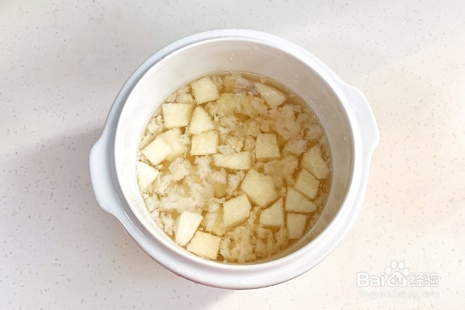银耳雪梨翠汤