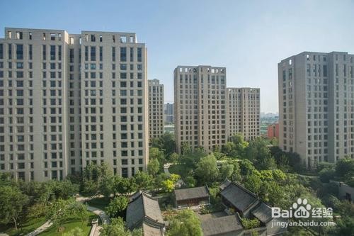 发生火灾时高层住户要怎么逃跑比较安全？