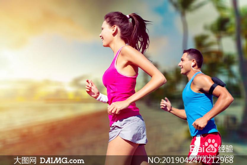 干燥的秋冬季，怎么才能让身体肌肤告别蛇皮？