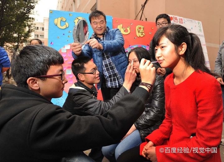 刚认识的女孩子微信怎么聊天