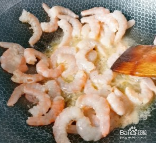 青豆炒虾仁制作方法