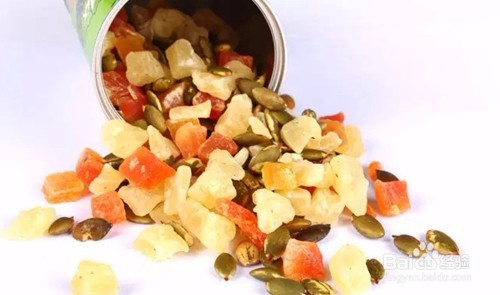 做面包、蛋糕、饼干需要什么食材呢?