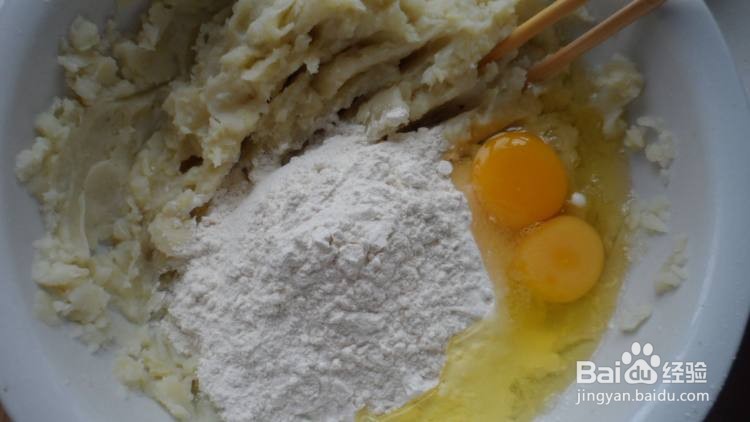 鸡蛋土豆泥饼的做法
