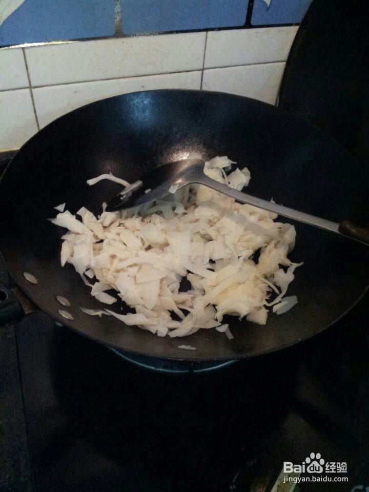 酸笋炒刁子鱼干