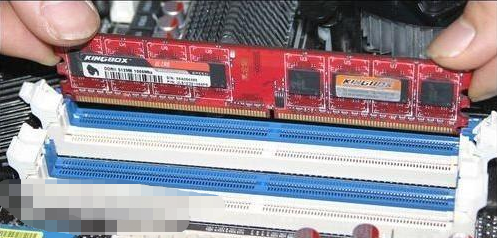 开机进入睡眠模式黑屏怎么回事？