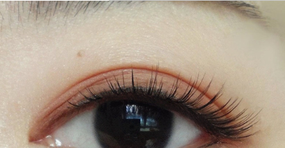 脏橘色眼影怎么画