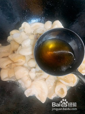 尖椒肥肠的做法