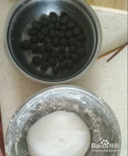 家常菜：黑芝麻汤圆