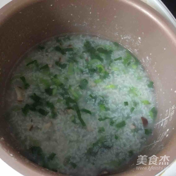 香菇青菜粥的做法