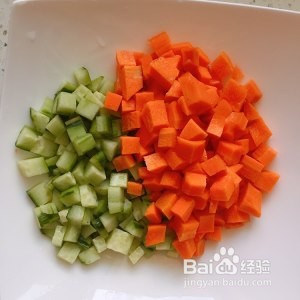 胡萝卜黄瓜鸡胸肉的美味做法