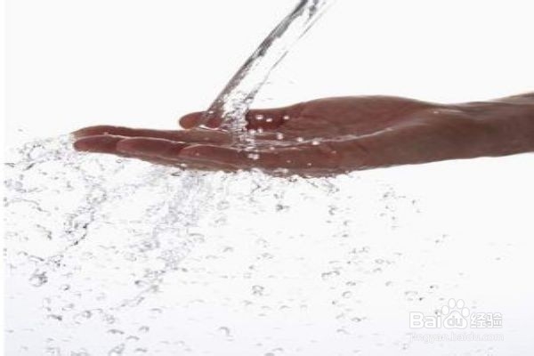 正确洗衣服的方法