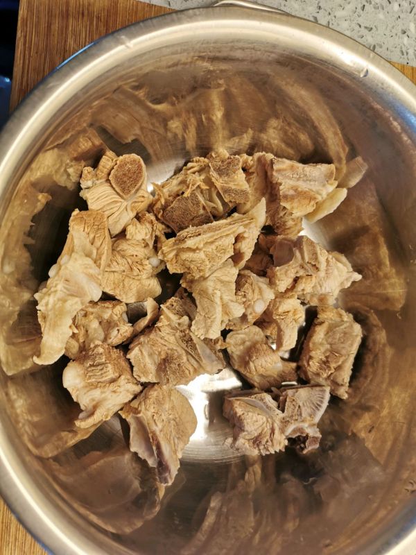 东北酸菜炖排骨