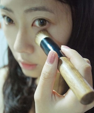 怎样打造人气演绎日系芭比妆