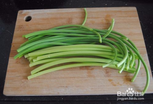 家常版凉拌蒜心是如何做的?教程图解