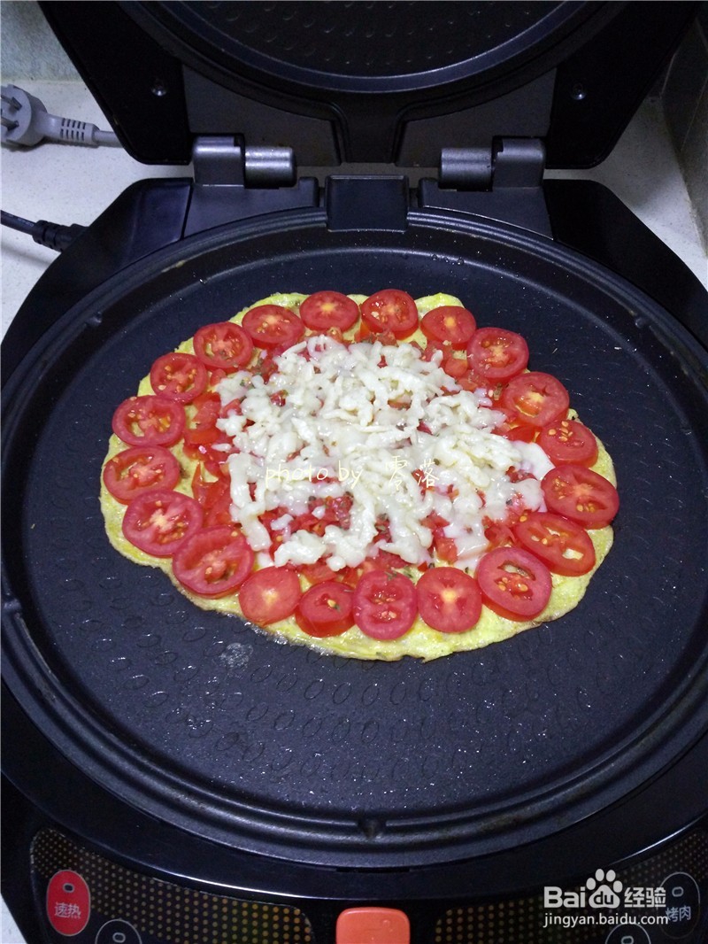 【西红柿与鸡蛋的美妙混搭】西红柿鸡蛋披萨