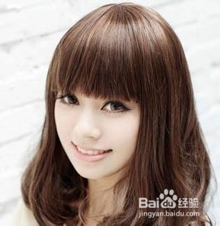 齐肩短发怎么弄好看