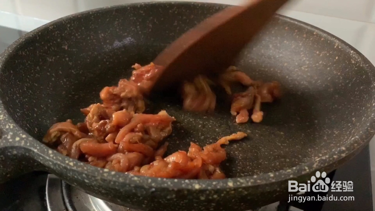 黄瓜炒肉&黑米饭的做法