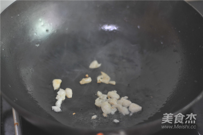 韭菜炒鸭血的做法