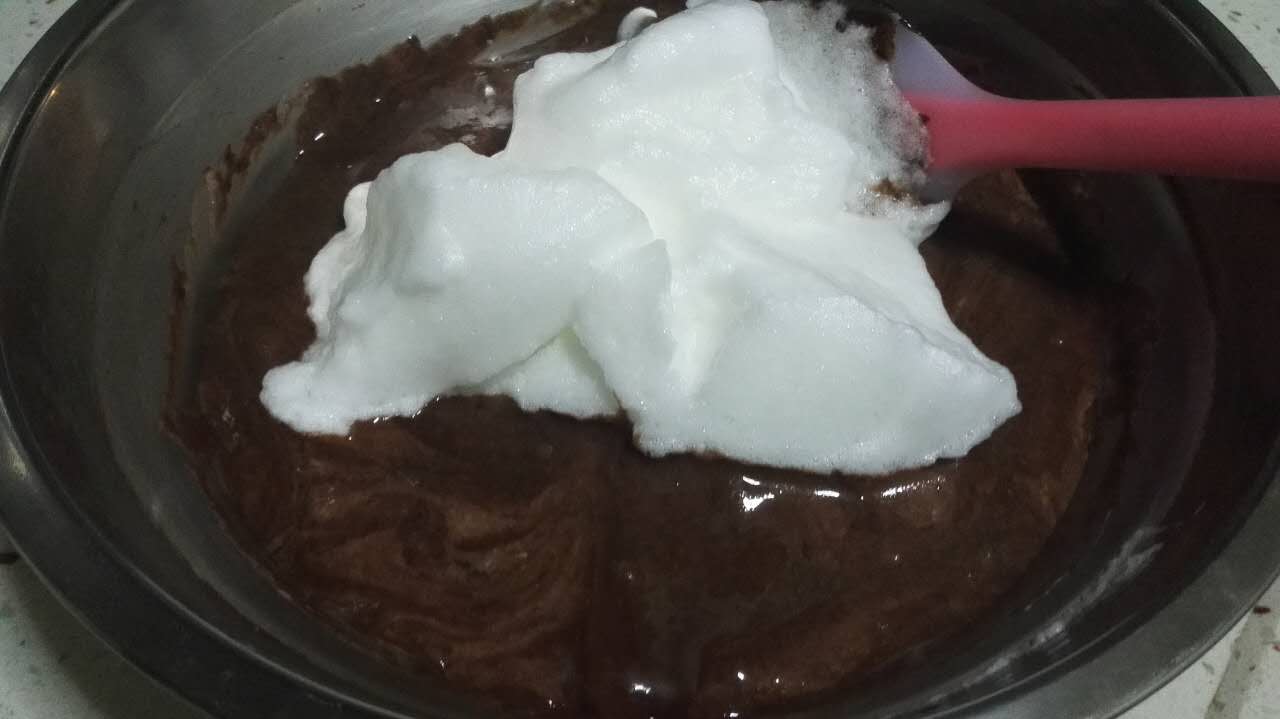 轻松教你制作8寸戚风蛋糕