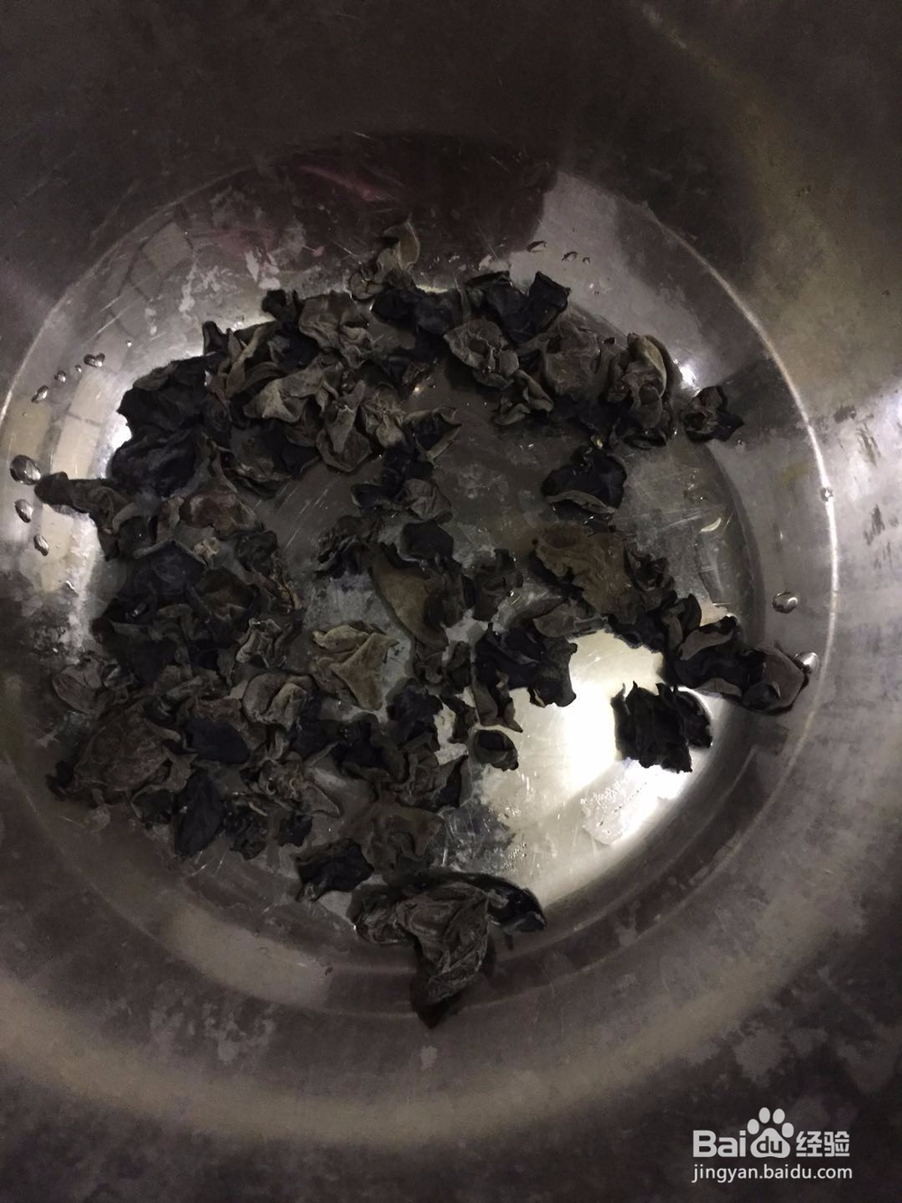 鲜美菌菇排骨汤 的做法