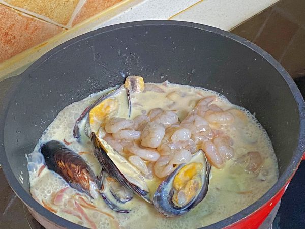 奶油青口贝意面