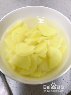 汤都不剩的家庭版麻辣烫