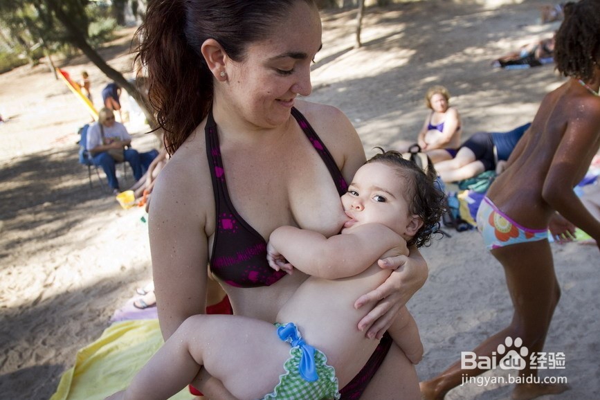 隆胸手术后还能给孩子喂奶吗?