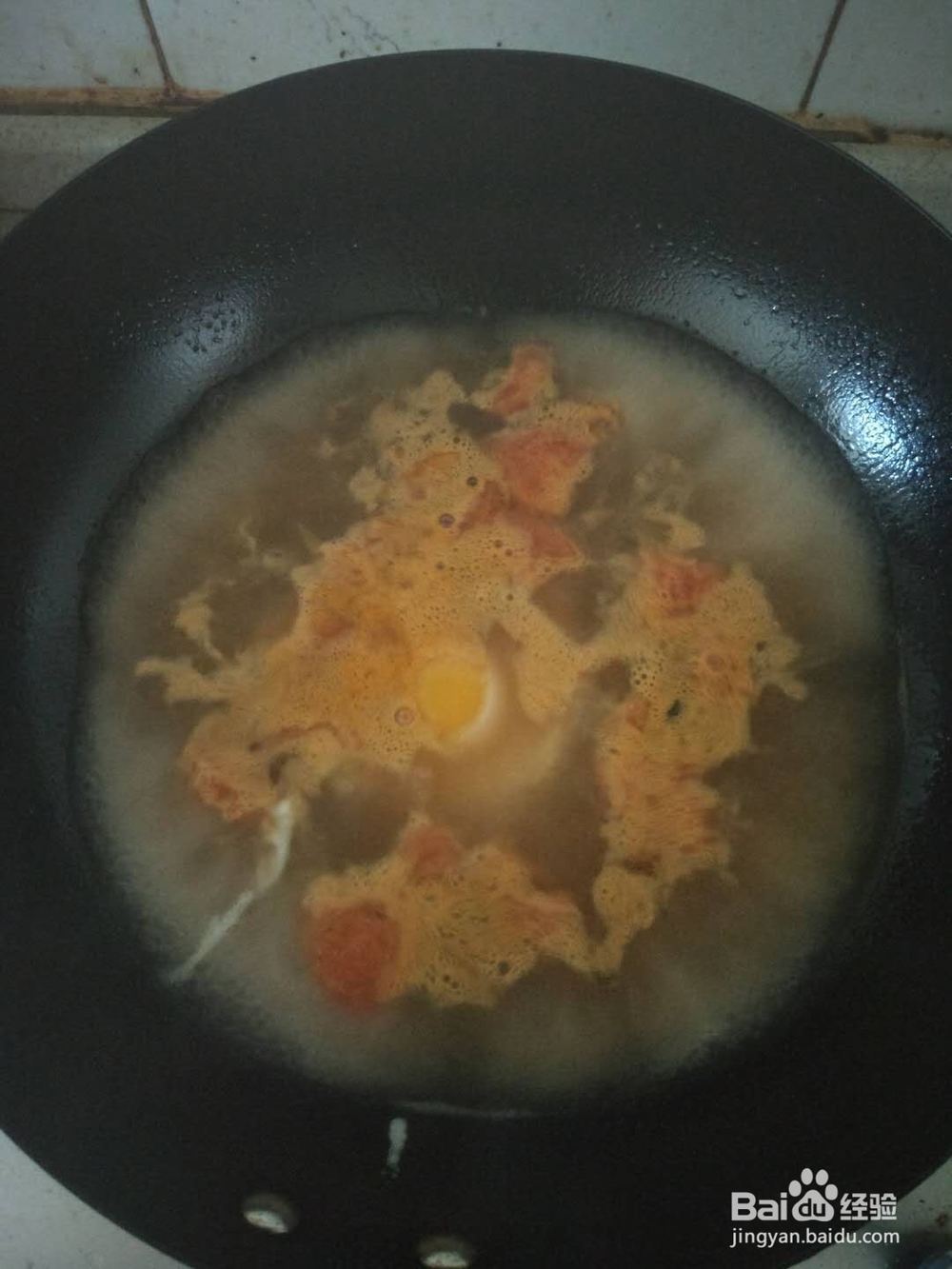 如何做西红柿鸡蛋面。