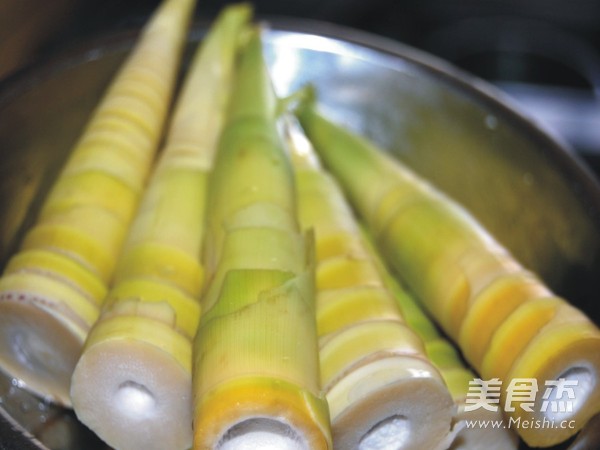 蚝油焖笋尖的做法