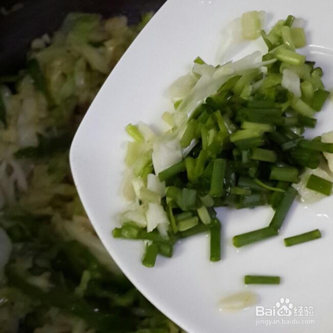 新手易做的青椒炒大头菜