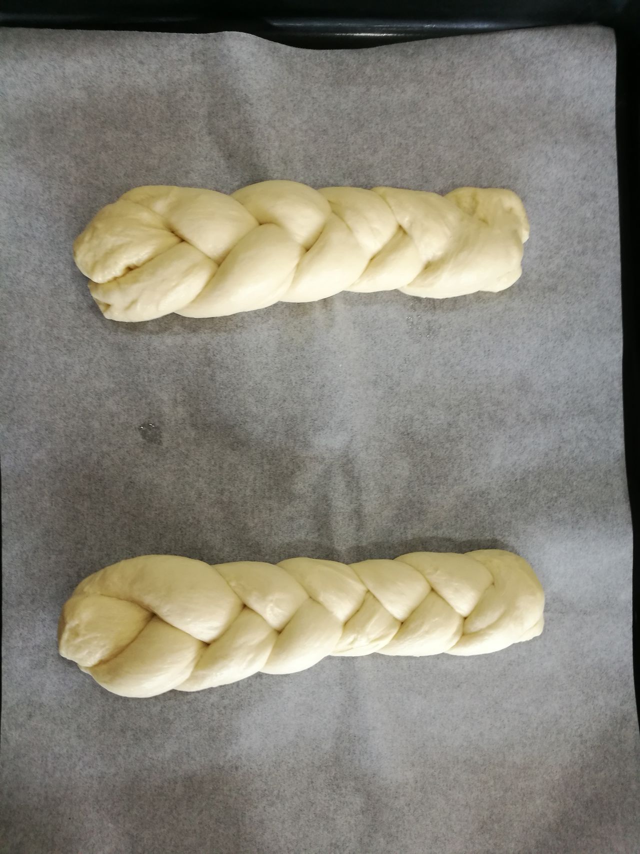 火腿色拉辫子包的做法，妈妈们学会了吗？