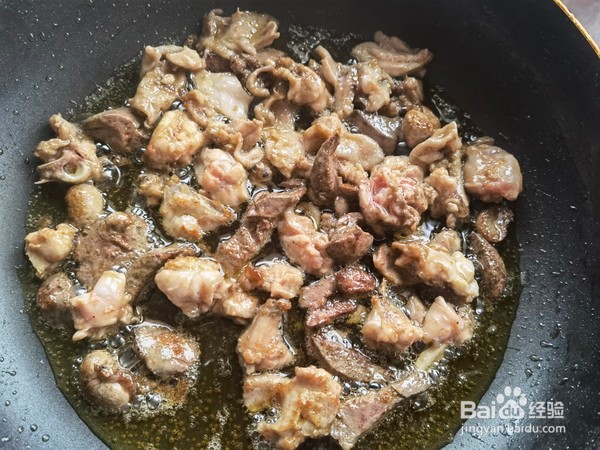 兔肉烧山药的做法
