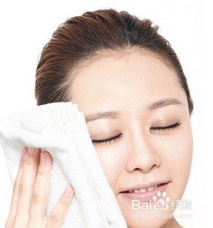 正确敷面膜的6个步骤