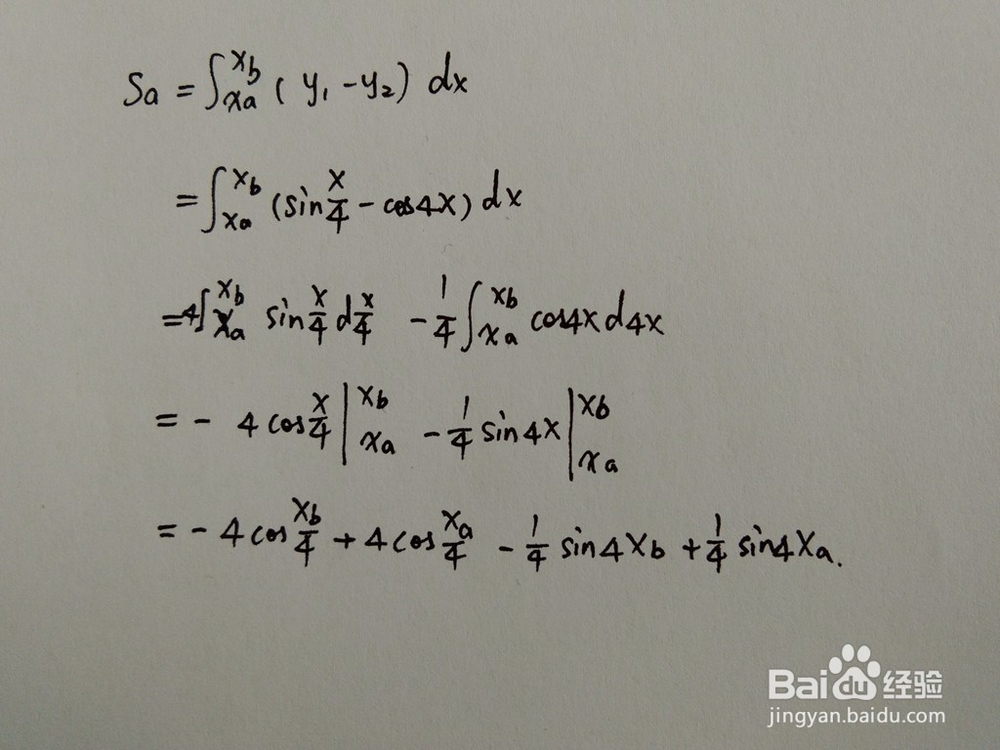 如何计算函数y1=sinx/4与y2=cos4x围成的面积
