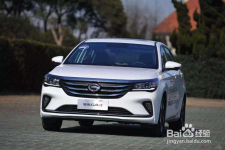 最低4万多就可买到的自主紧凑轿车，不了解一下？