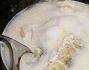 清炖鲫鱼豆腐汤