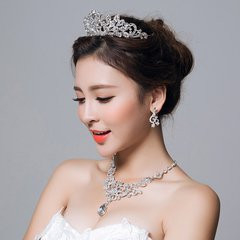 怎样涂底妆才能让妆容持久一整天