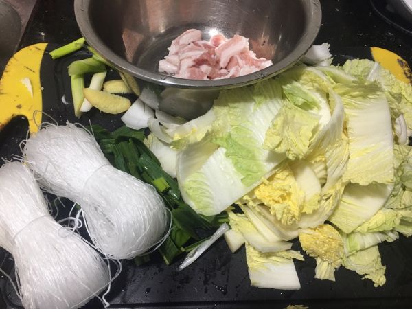 猪肉白菜炖粉丝