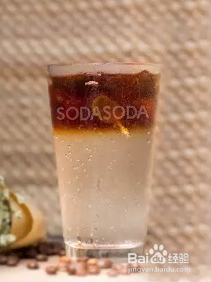 SODASODA教你用气泡水做啡色初吻