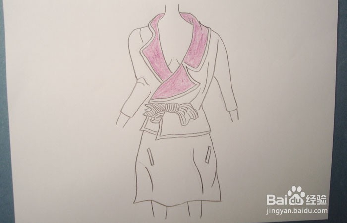 宽领睡衣外套怎么画