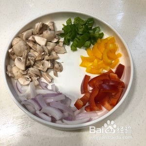 鸡肉蘑菇芝士披萨的做法