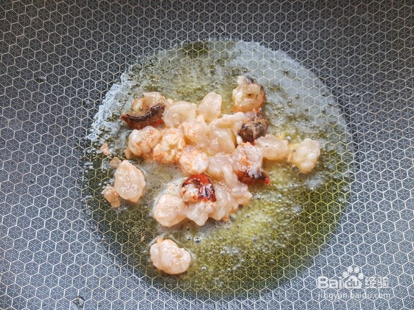 豌豆榛子小龙虾球