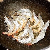 蚝油焖大虾的做法