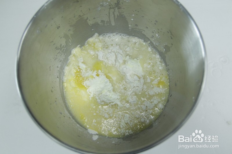 好吃简单的牛奶餐包做法教程