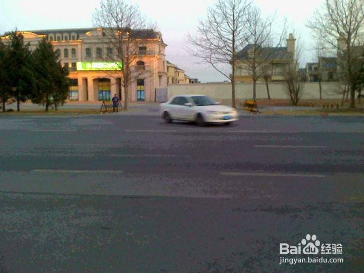 车辆驾驶员在傍晚怎样安全驾驶