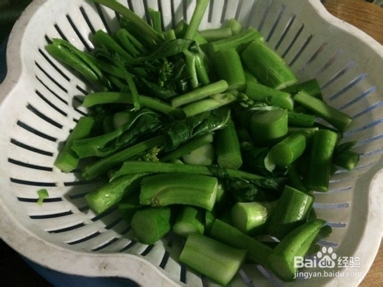 芥蓝炒腊肠做法----简单快手菜