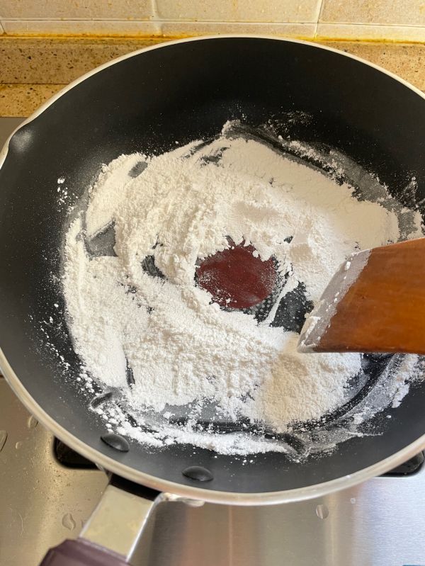 奶黄馅冰皮月饼