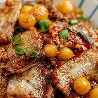 鱼香四溢的酒酿圆子烧带鱼