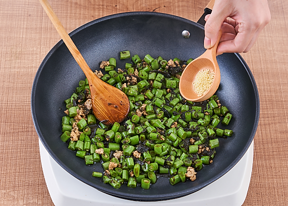 榄菜肉末四季豆