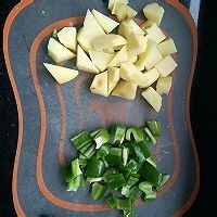 怎么做新疆大盘鸡裤带面